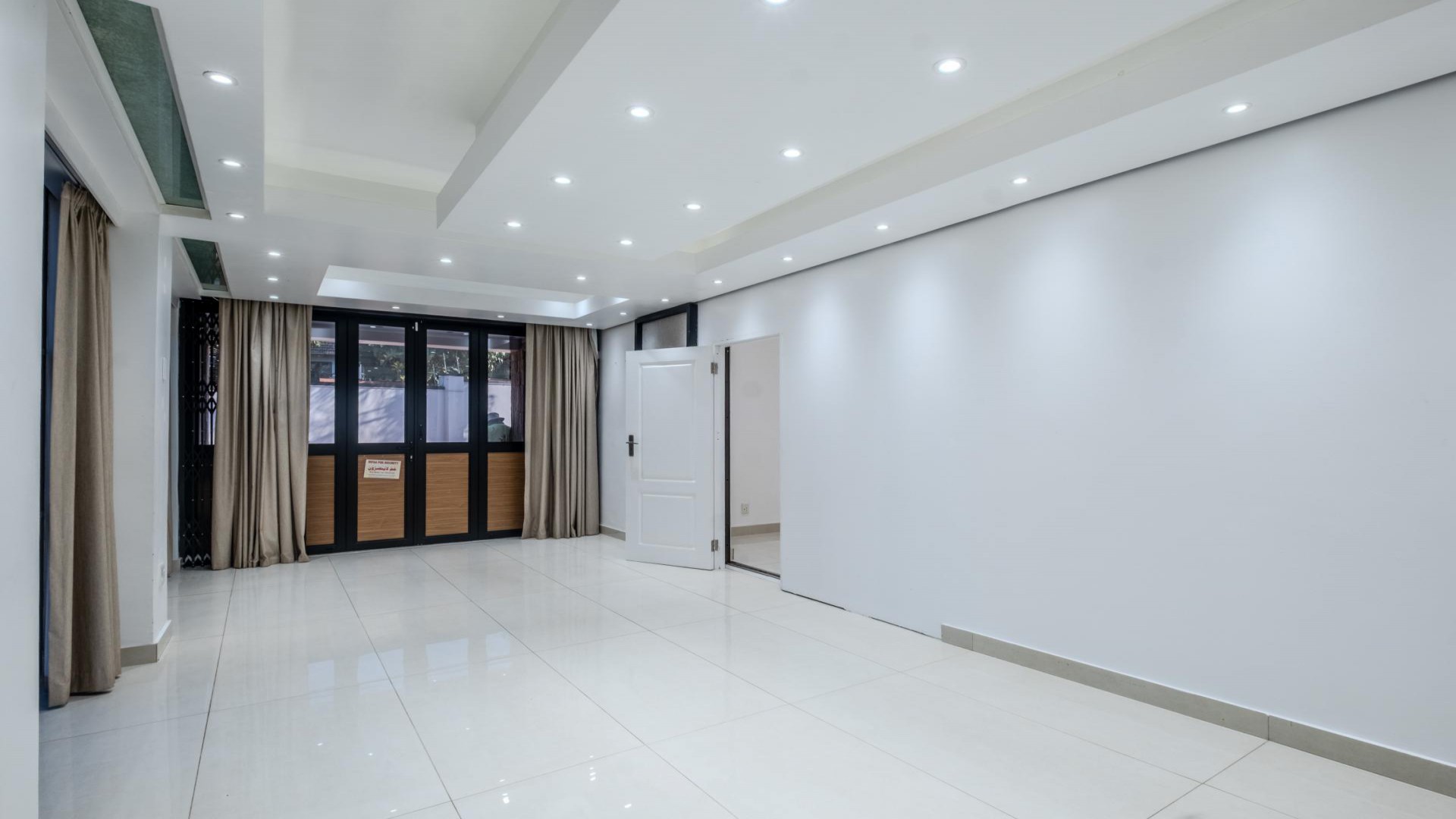 Bed Room 2 of property in Durban North 