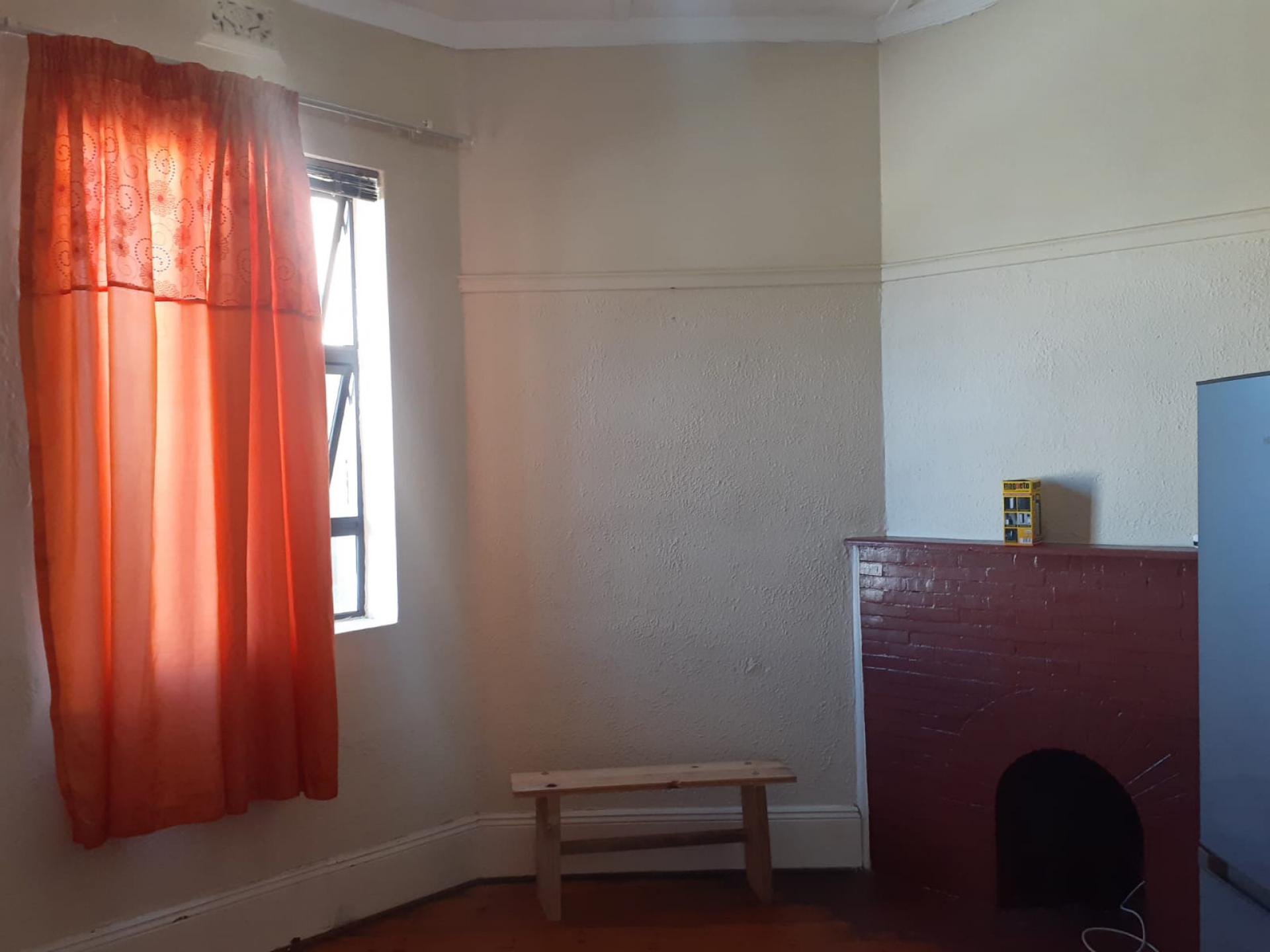  of property in Sydenham - PE