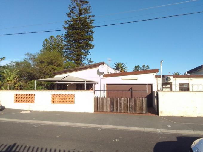 6 Bedroom House for Sale For Sale in Cravenby - MR714379