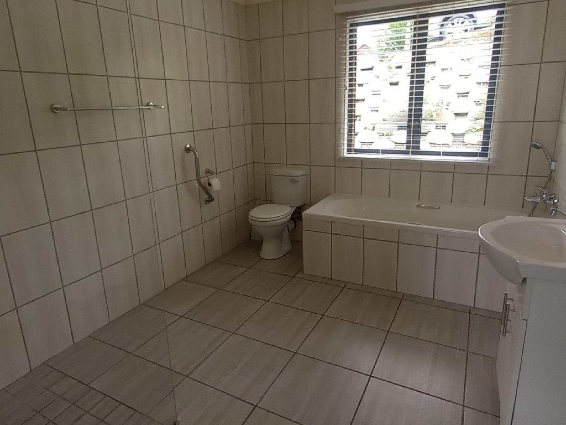  of property in Knysna Heights