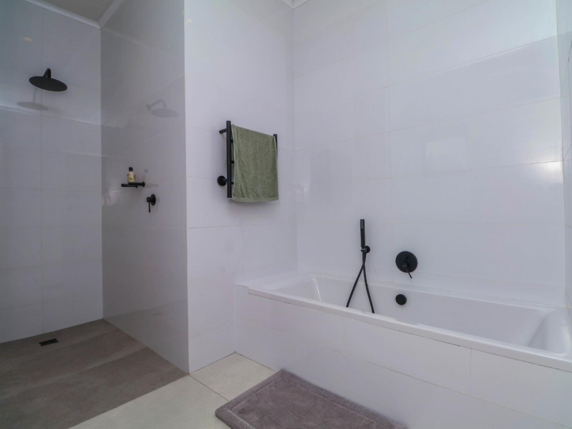  of property in Pezula Private Estate