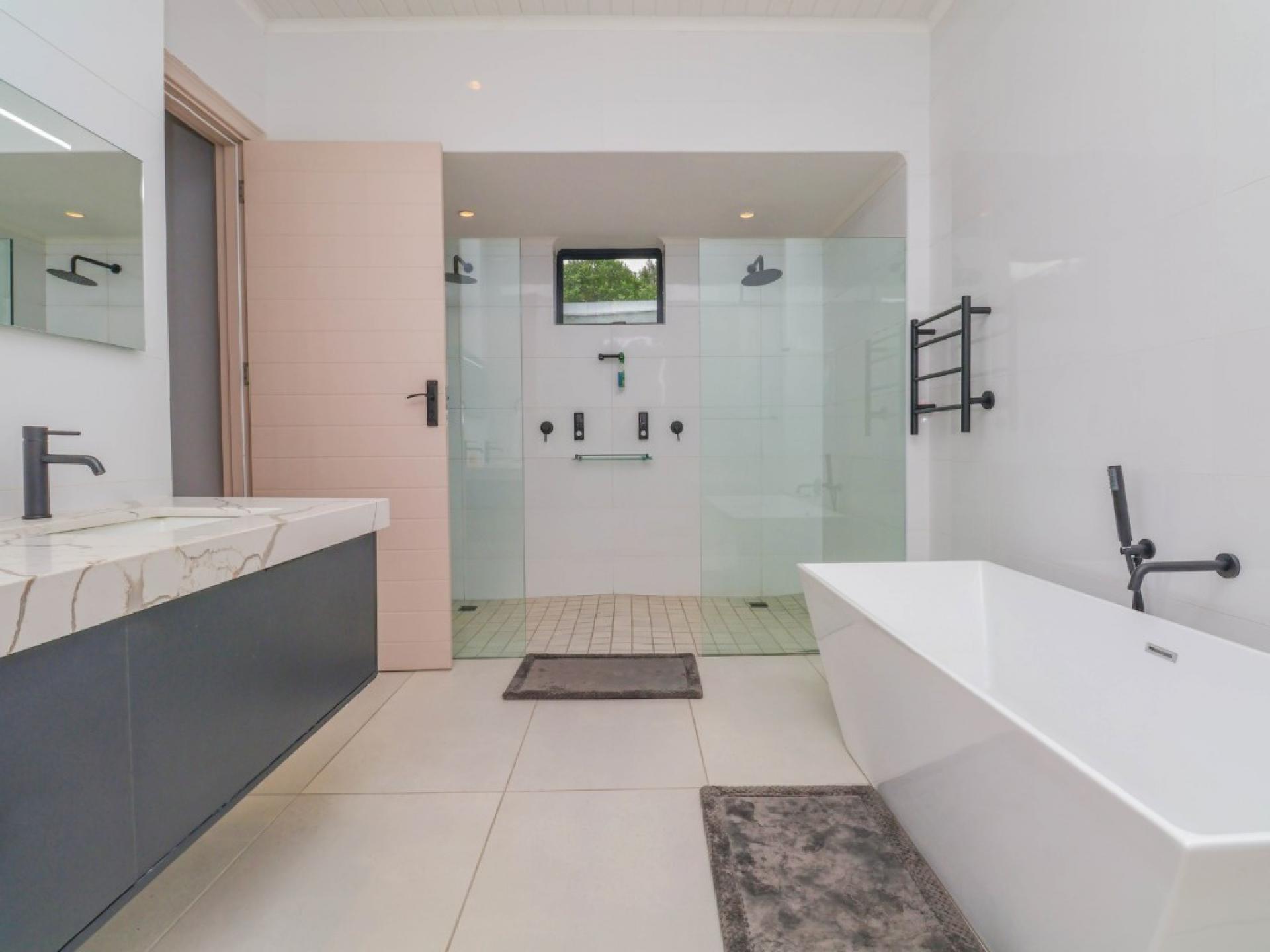  of property in Pezula Private Estate