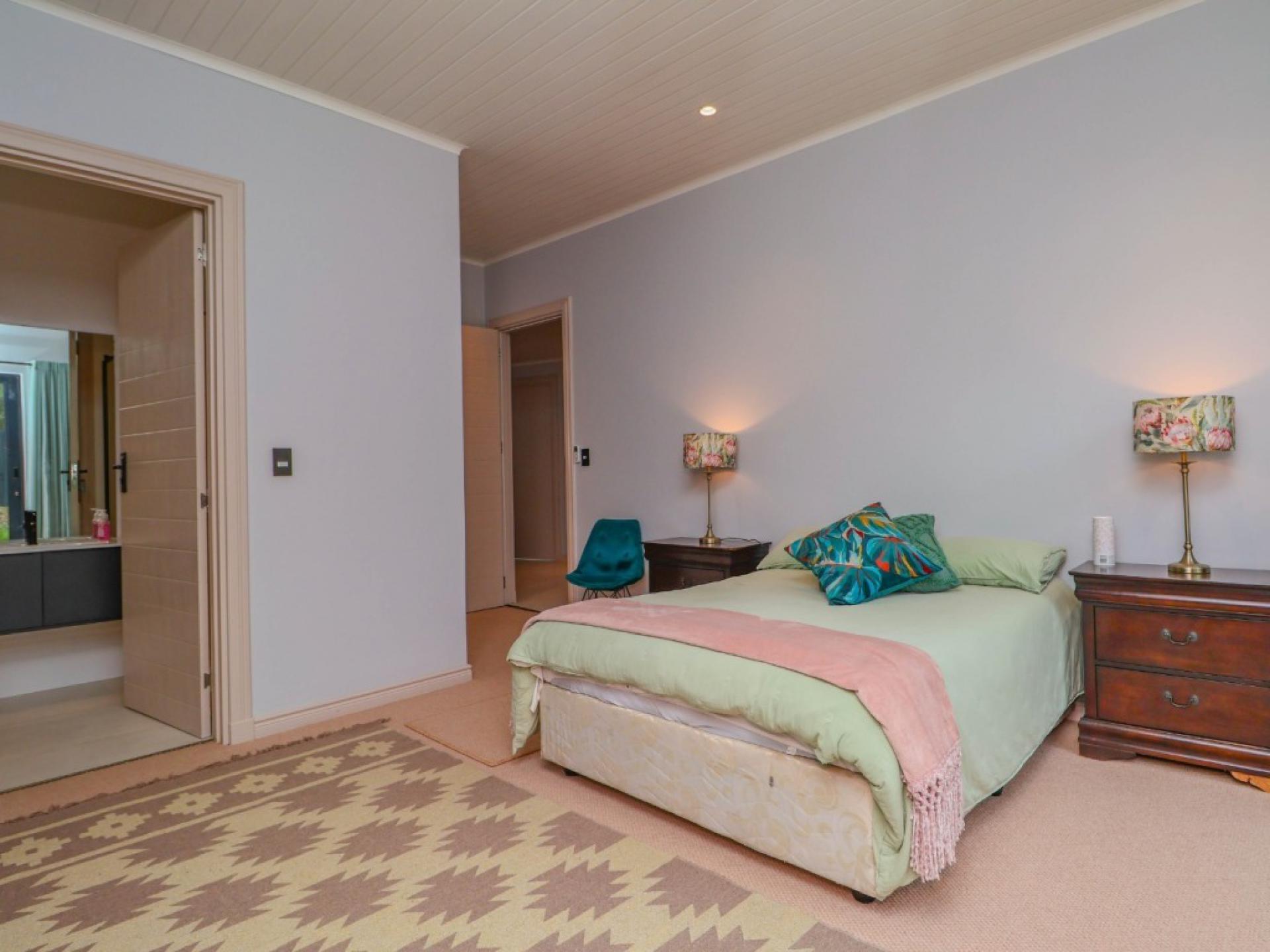  of property in Pezula Private Estate