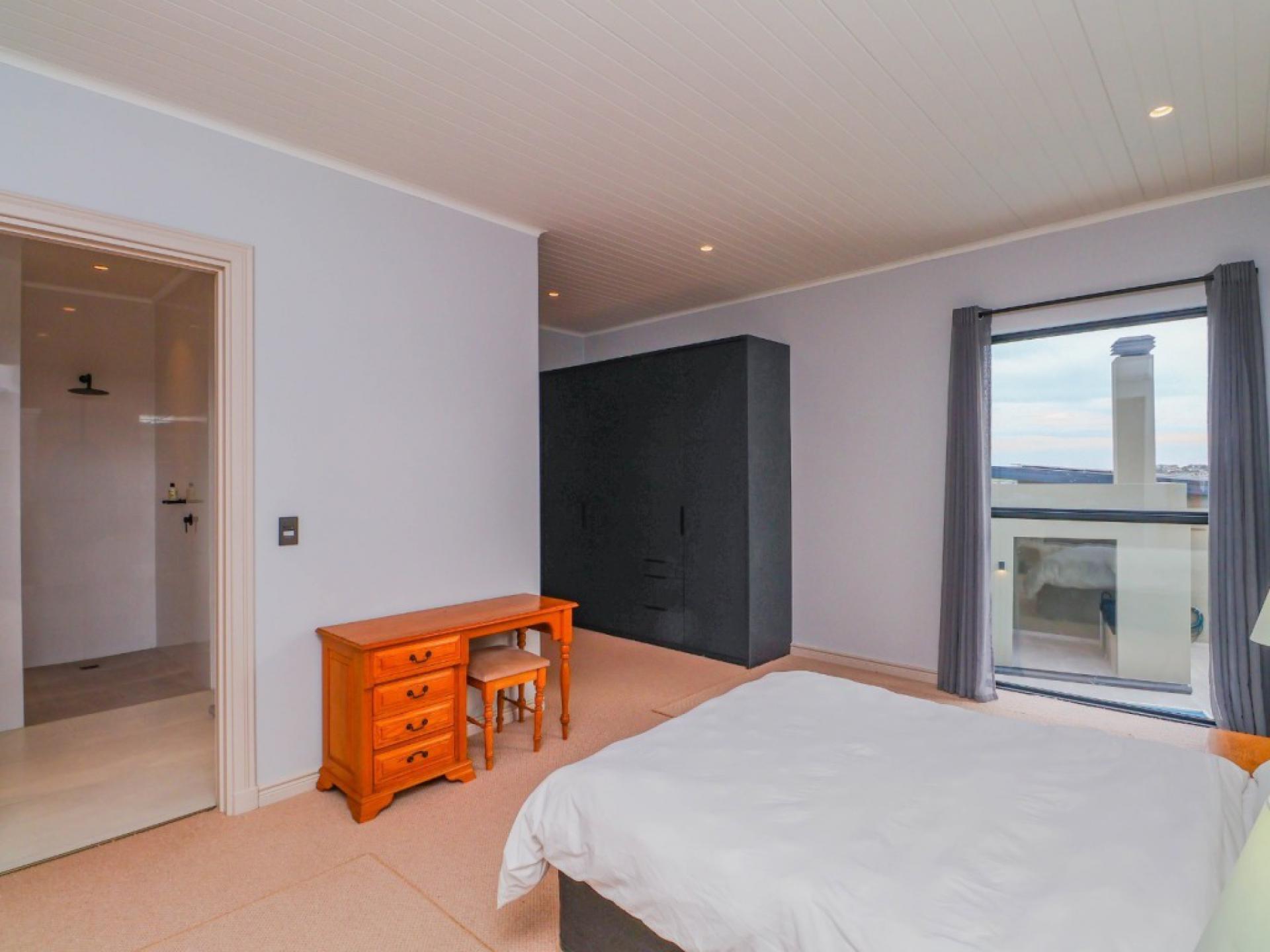  of property in Pezula Private Estate