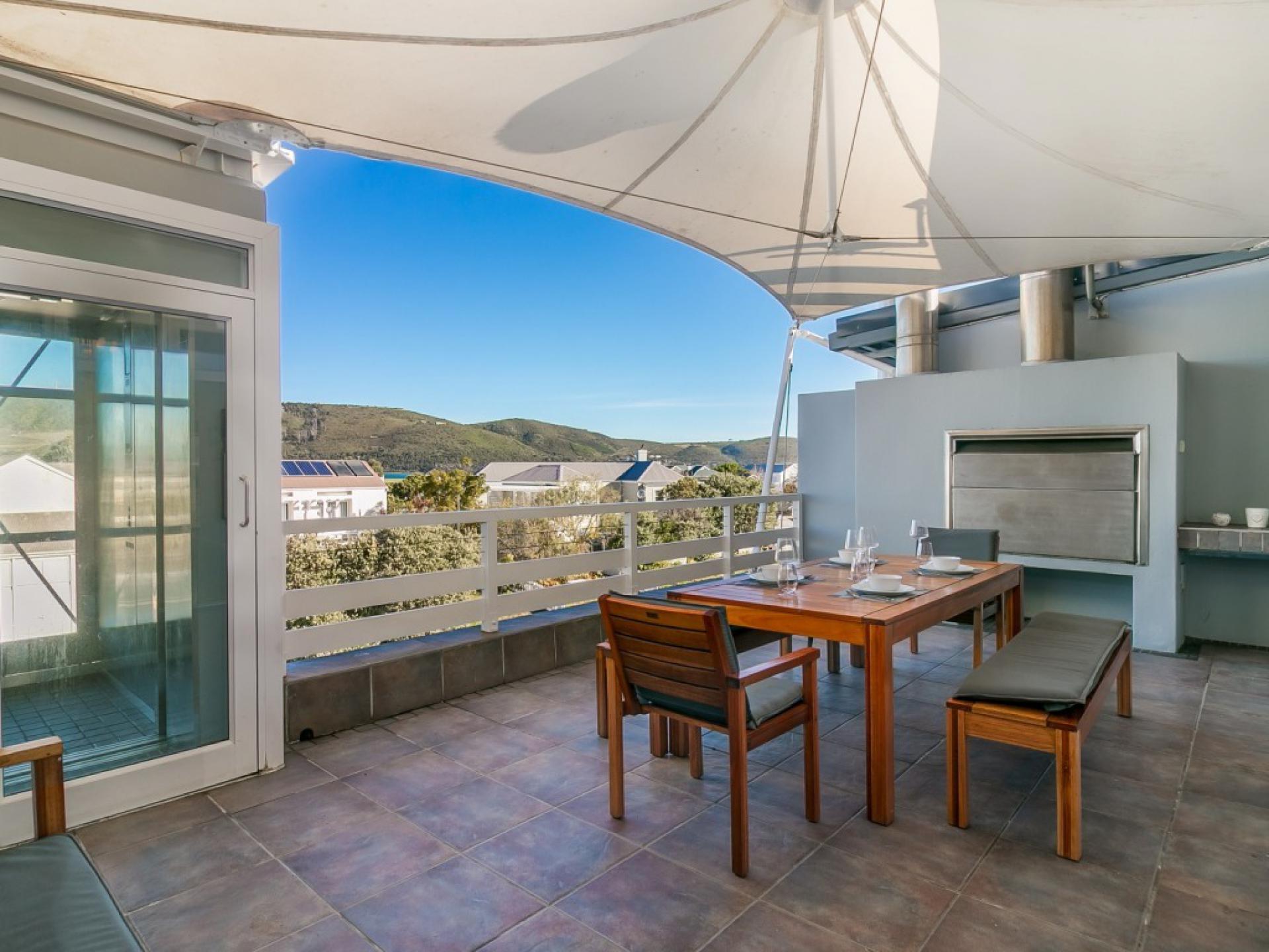  of property in Thesen Island