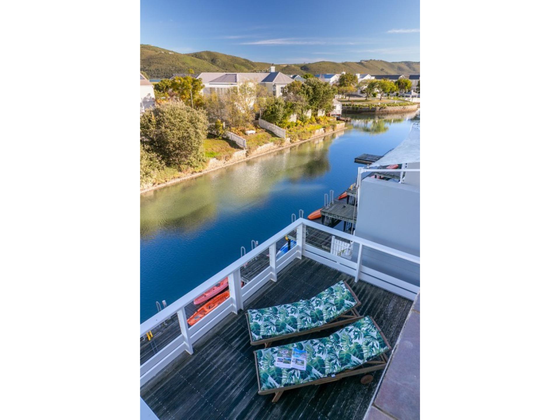  of property in Thesen Island