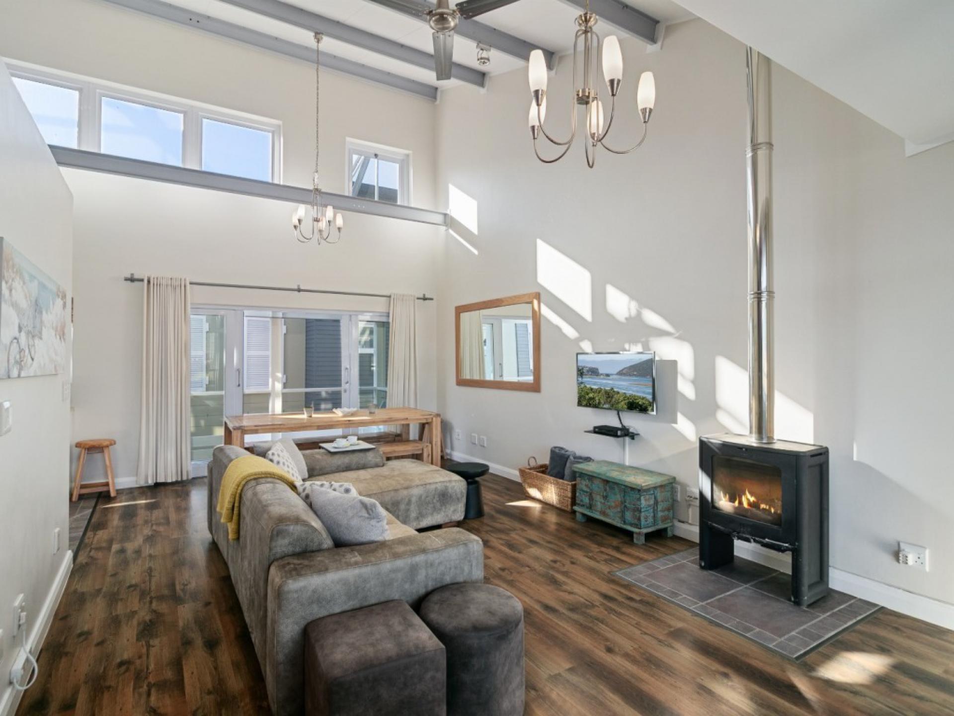  of property in Thesen Island