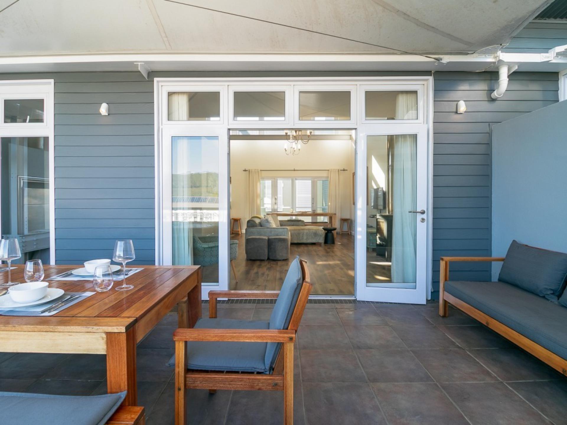  of property in Thesen Island