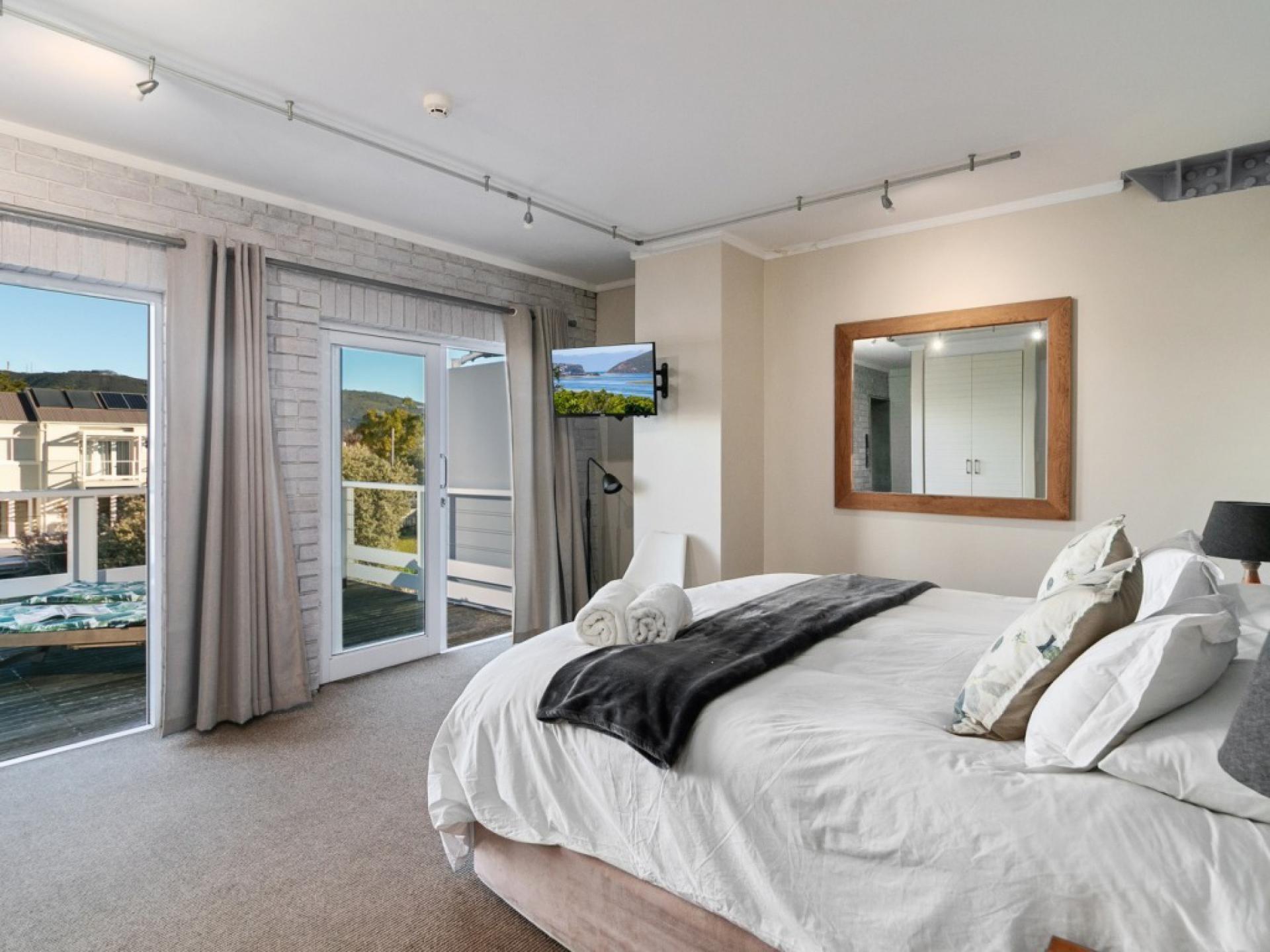  of property in Thesen Island