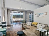  of property in Thesen Island