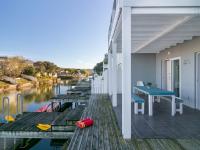  of property in Thesen Island