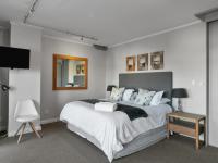  of property in Thesen Island