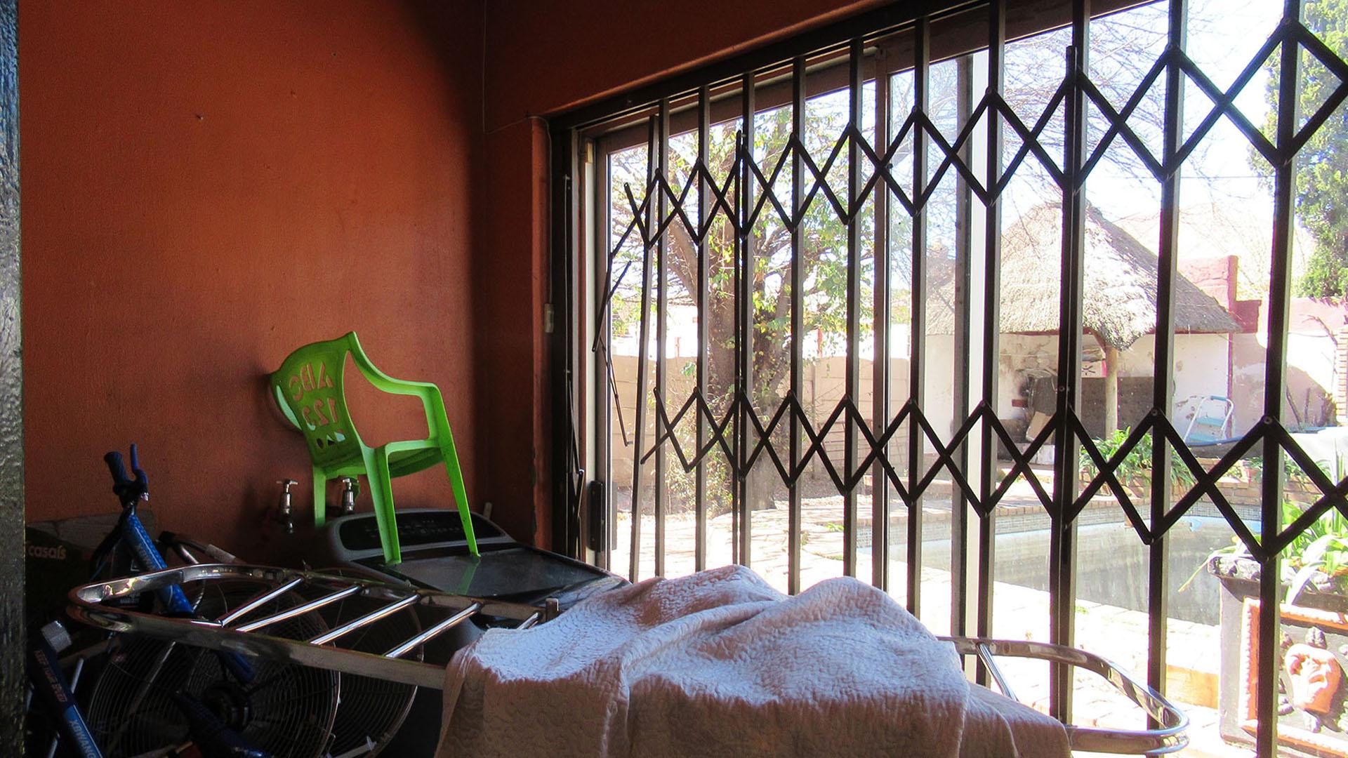 Patio - 12 square meters of property in Rosettenville