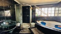 Bathroom 1 of property in Rosettenville