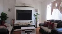 Lounges - 23 square meters of property in Rosettenville