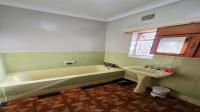 Bathroom 1 of property in Wilkoppies