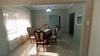 Dining Room - 24 square meters of property in Dawncrest