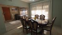 Dining Room - 24 square meters of property in Dawncrest