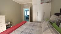 Bed Room 1 - 23 square meters of property in Dawncrest