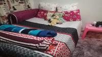 Bed Room 1 of property in Castleview