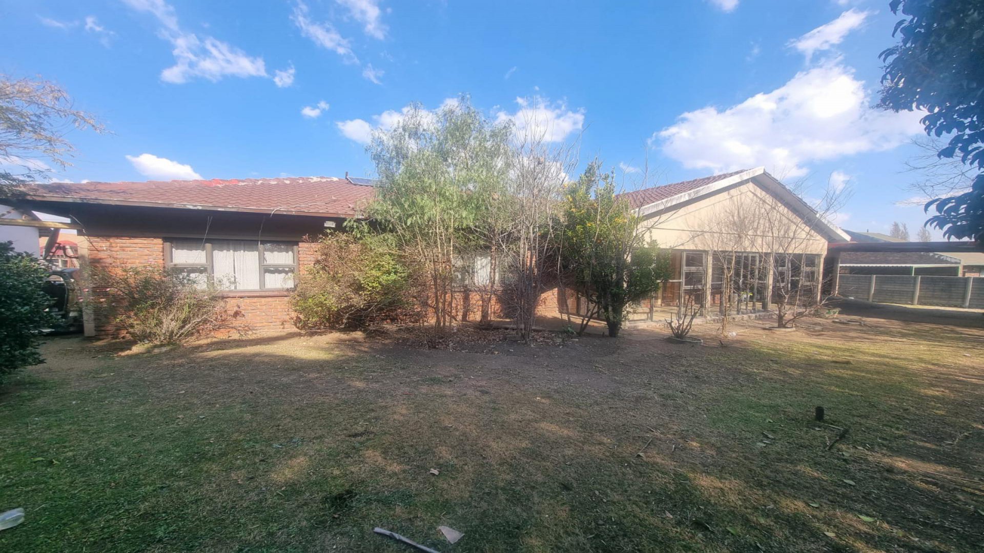 Front View of property in Evander