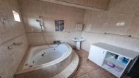Bathroom 2 of property in Evander