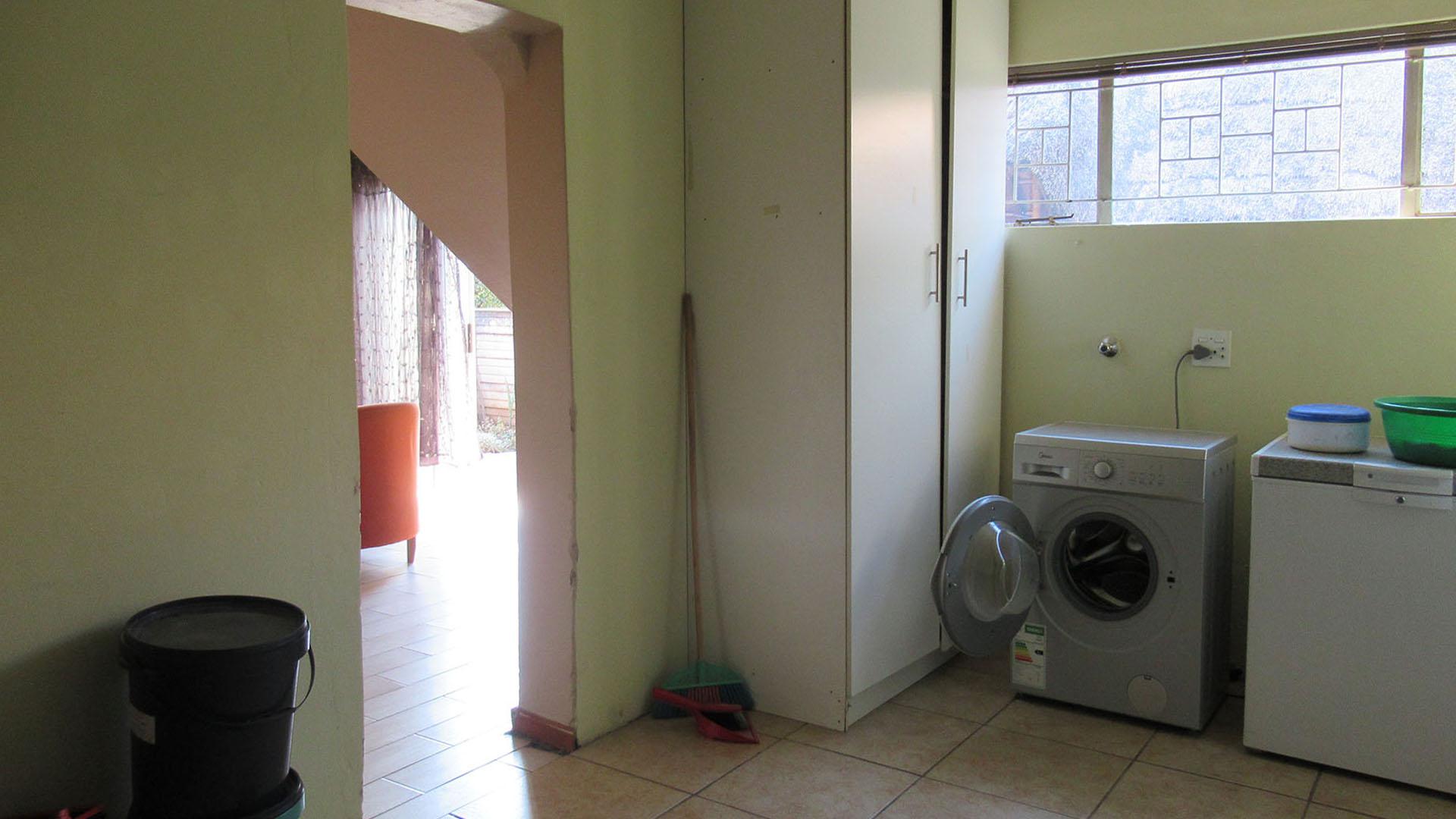 Laundry Room  - 20 square meters of property in Wilgeheuwel 