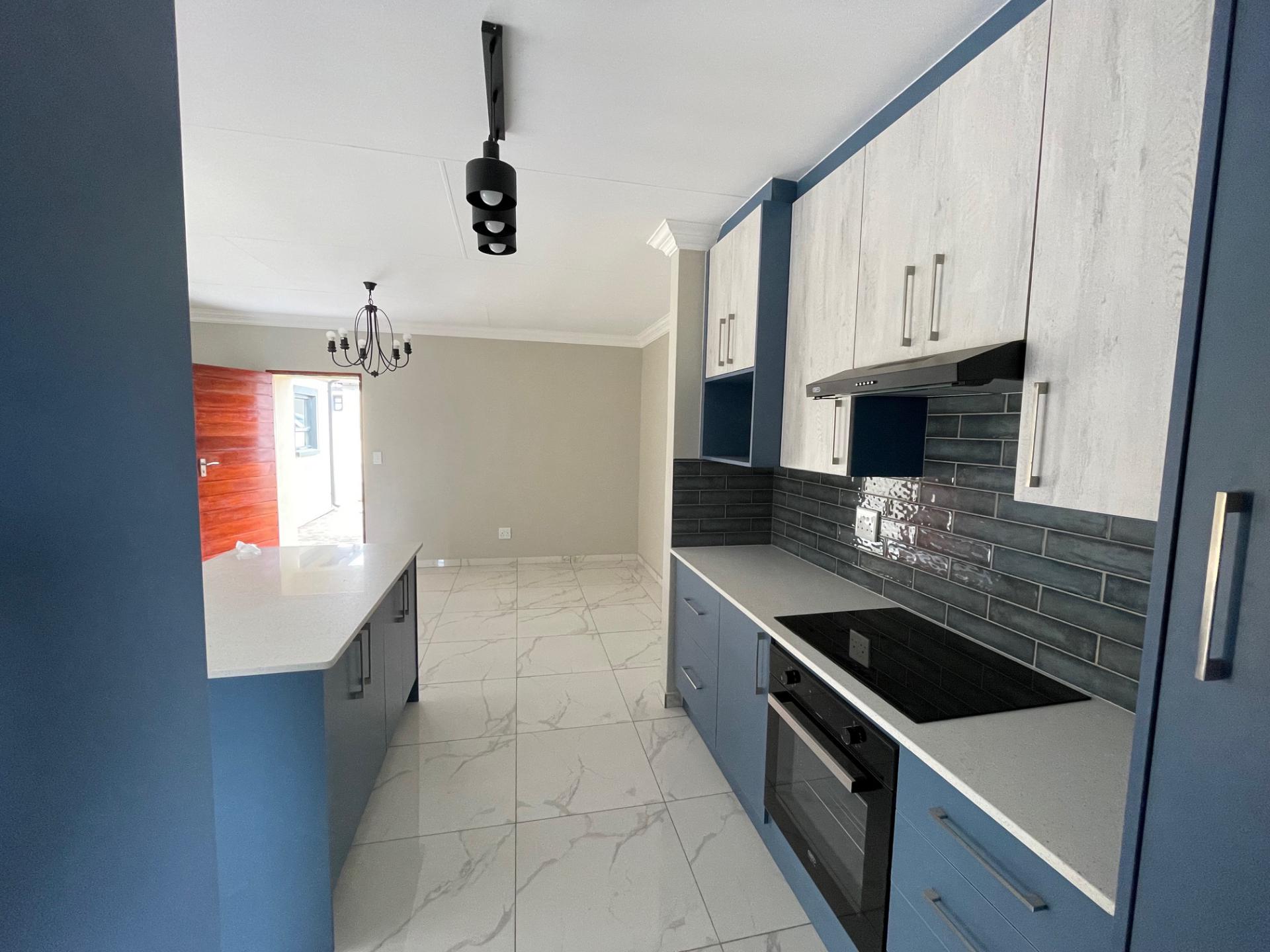  of property in Heatherview