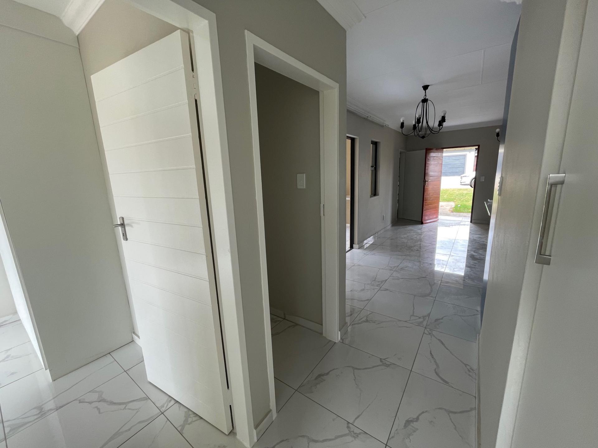  of property in Heatherview