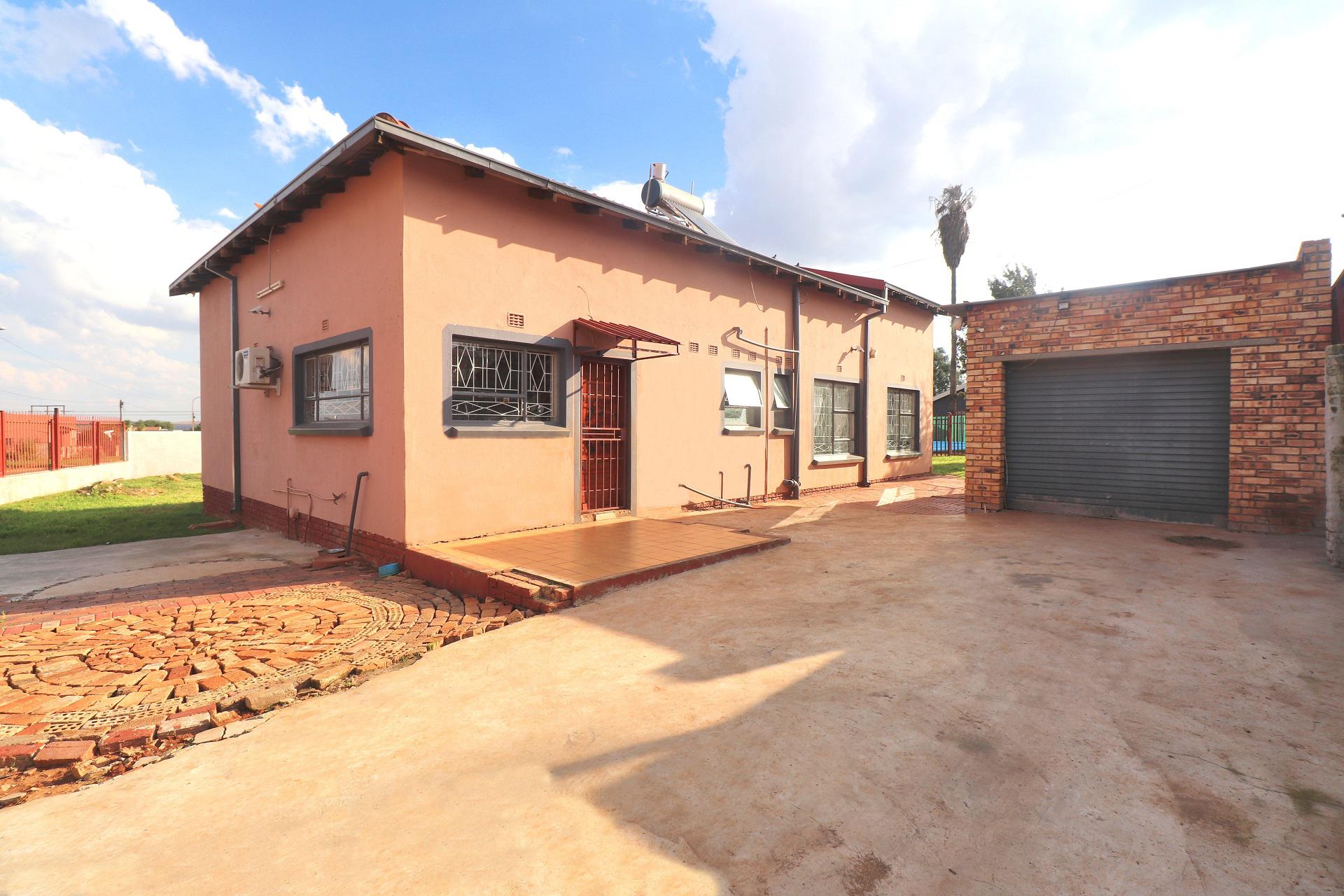  of property in Lenasia South