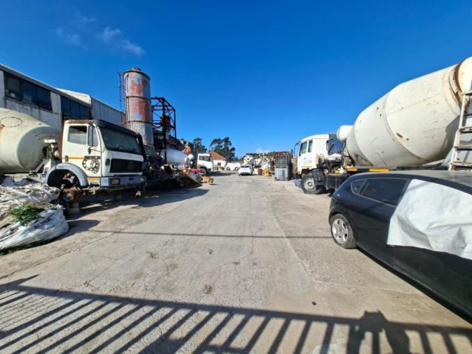 Commercial for Sale For Sale in Isipingo Rail - MR714492