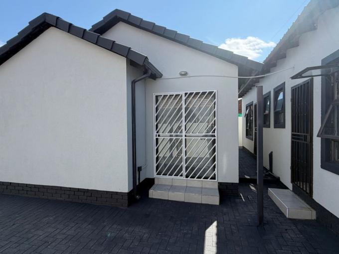 4 Bedroom House for Sale For Sale in Soshanguve - MR714495
