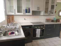  of property in Bendor