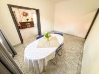  of property in Linmeyer
