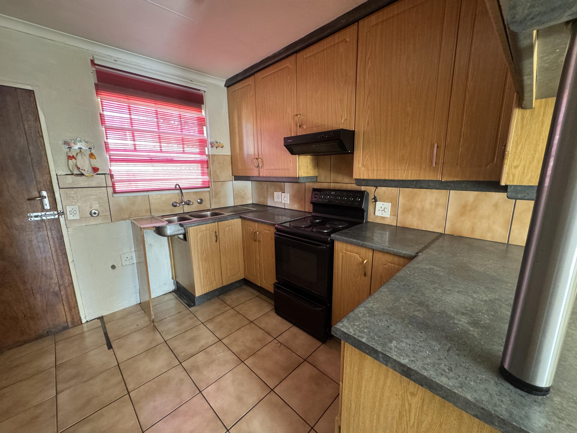  of property in Carenvale