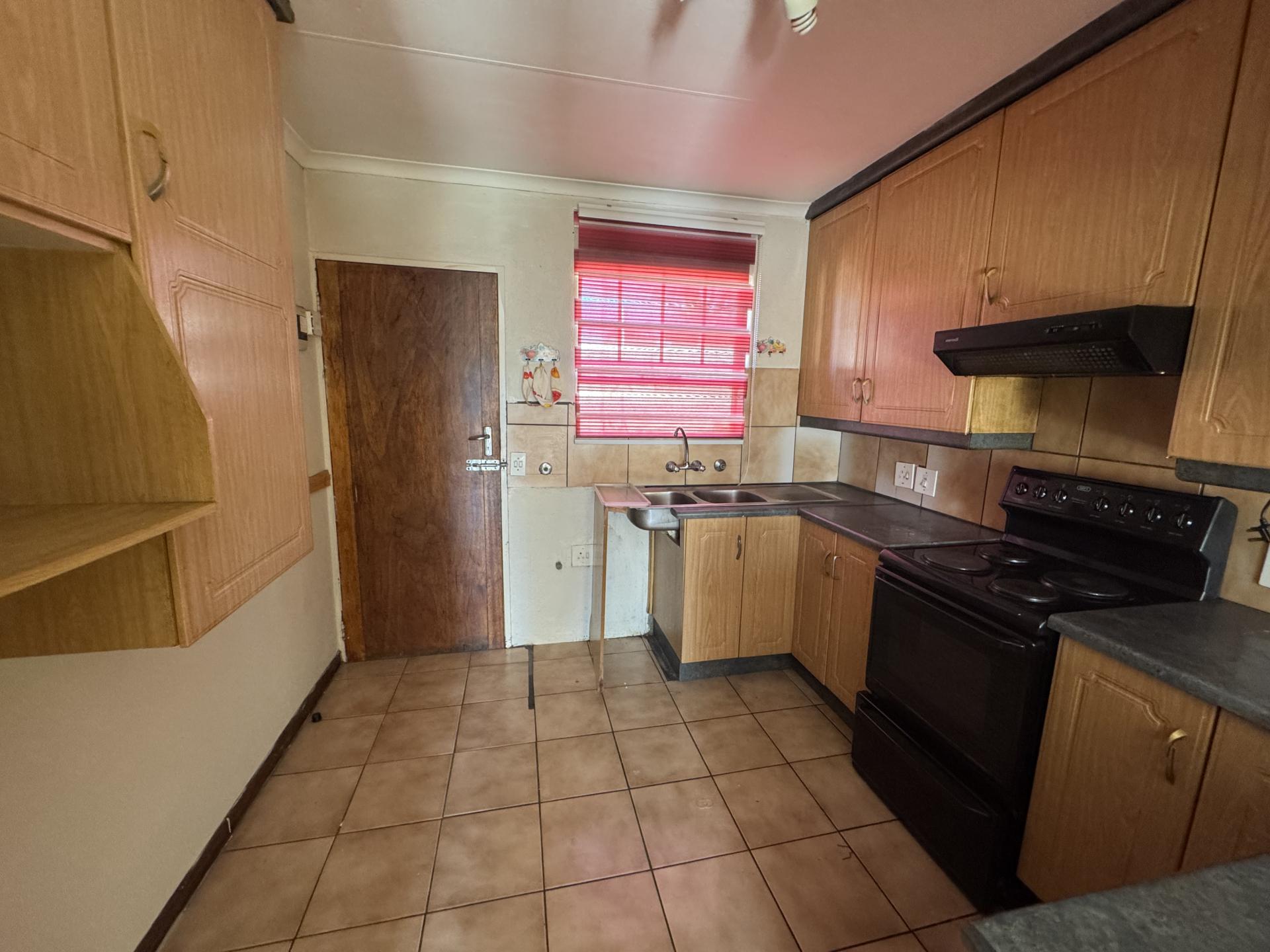  of property in Carenvale