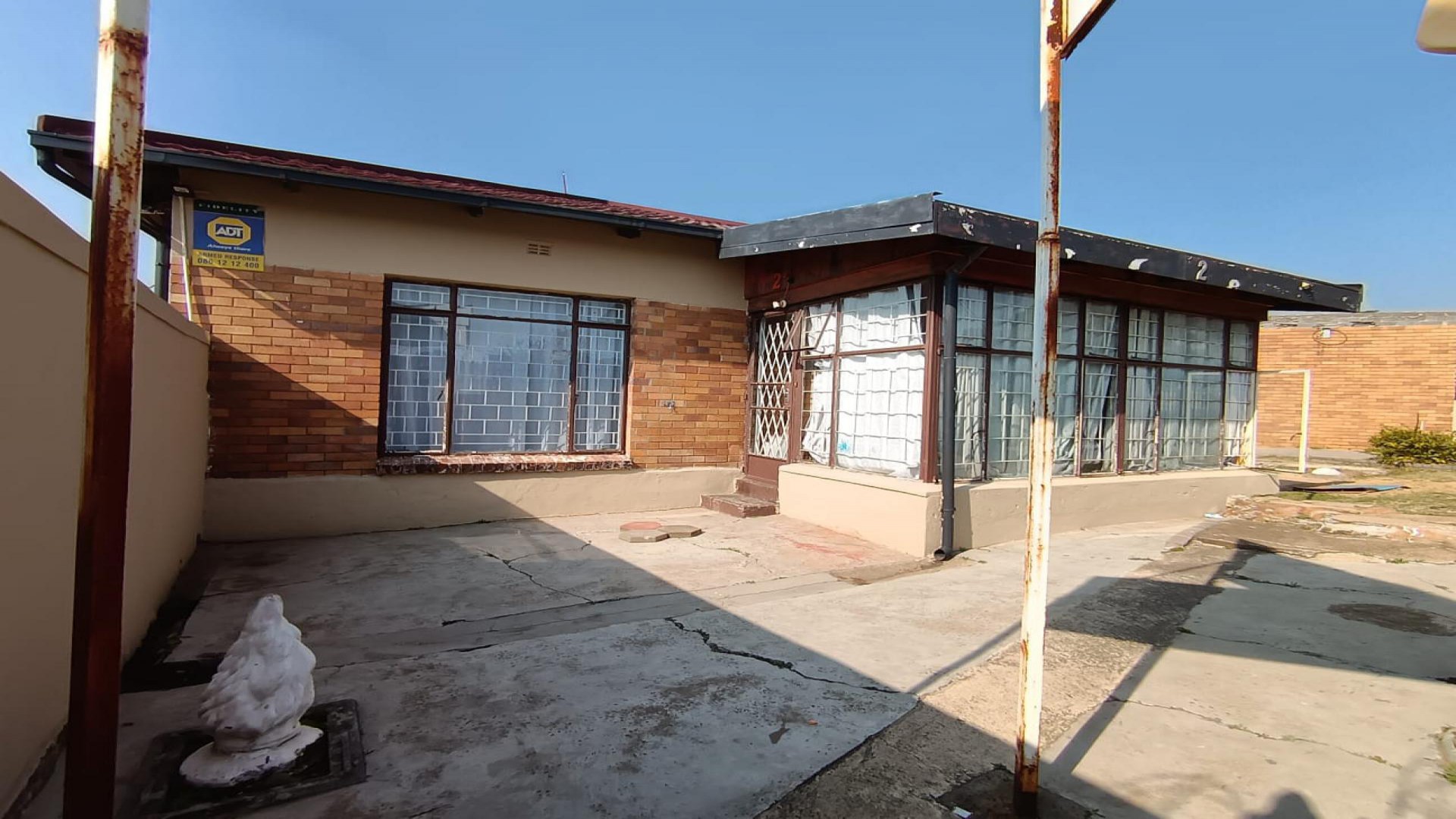 Front View of property in South Hills