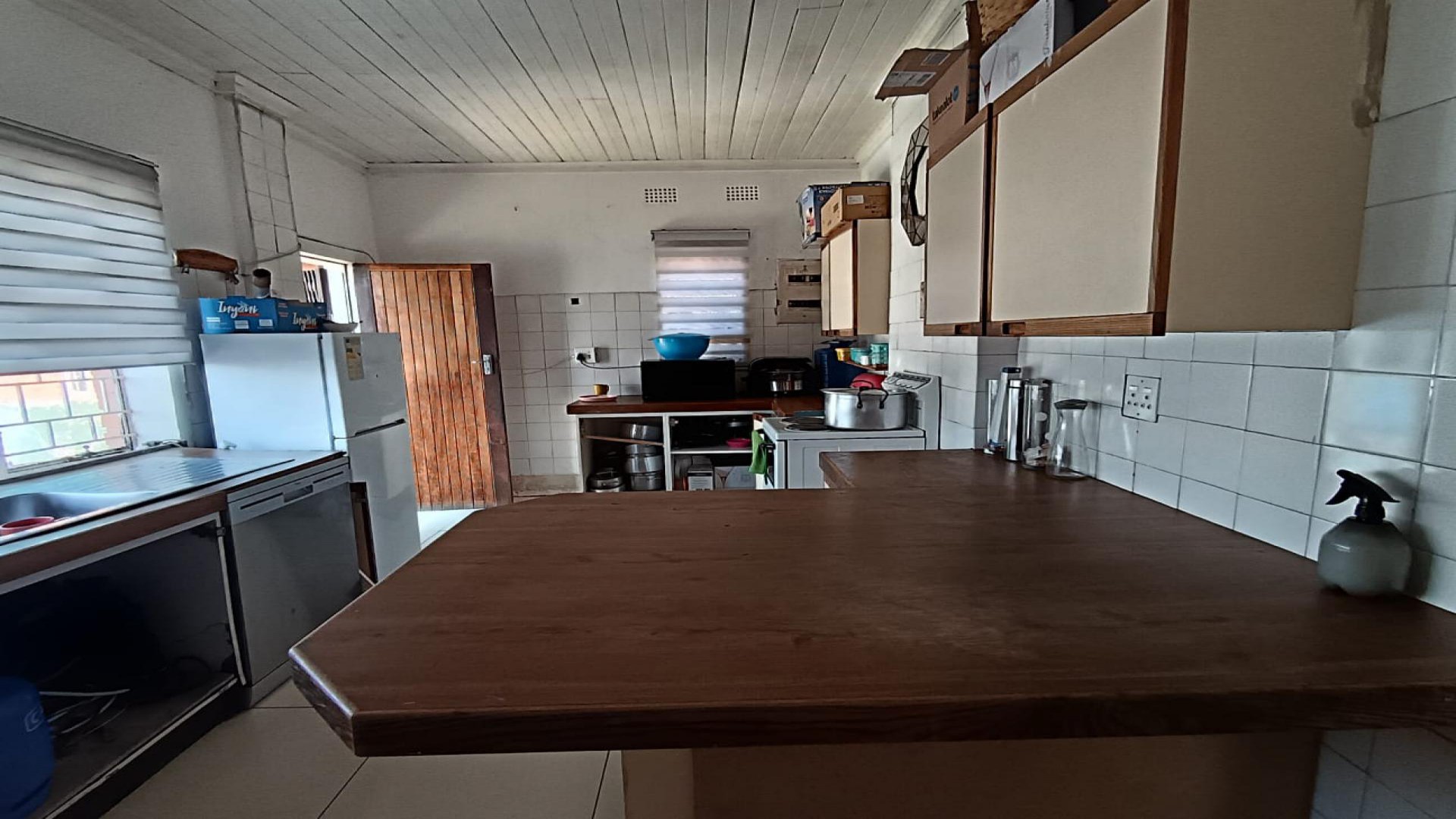 Kitchen of property in South Hills