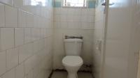 Bathroom 2 - 2 square meters of property in South Hills