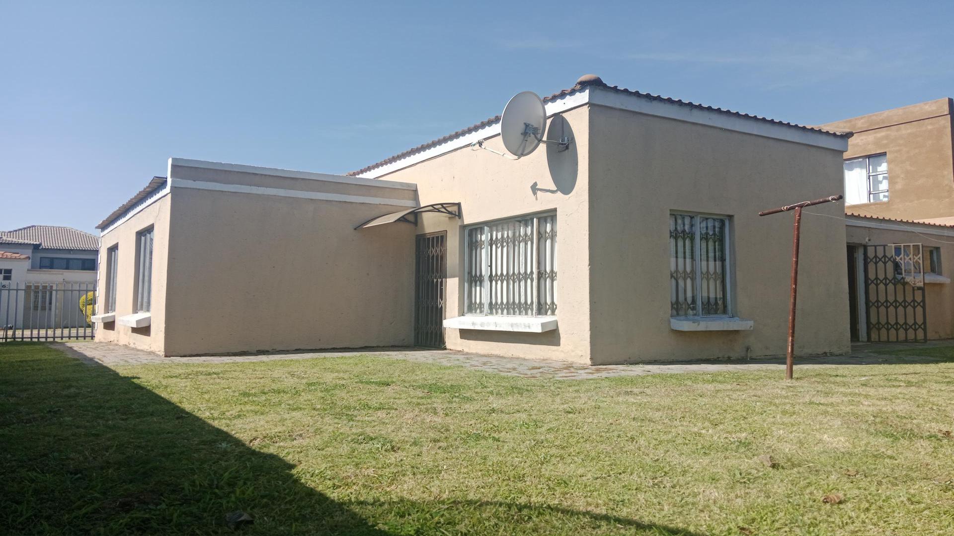 Backyard of property in Akasia