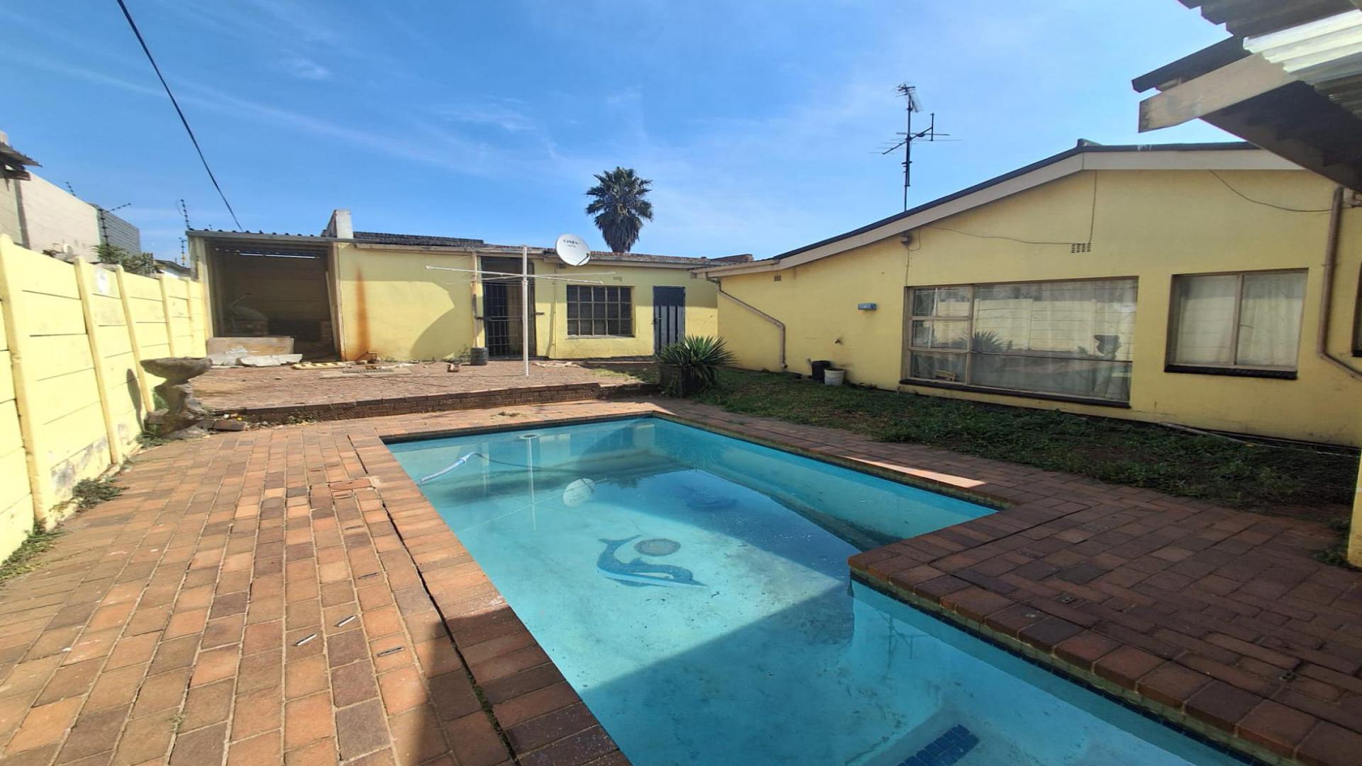 Swimming Pool of property in Germiston