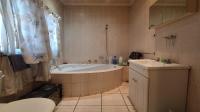 Bathroom 1 of property in Germiston