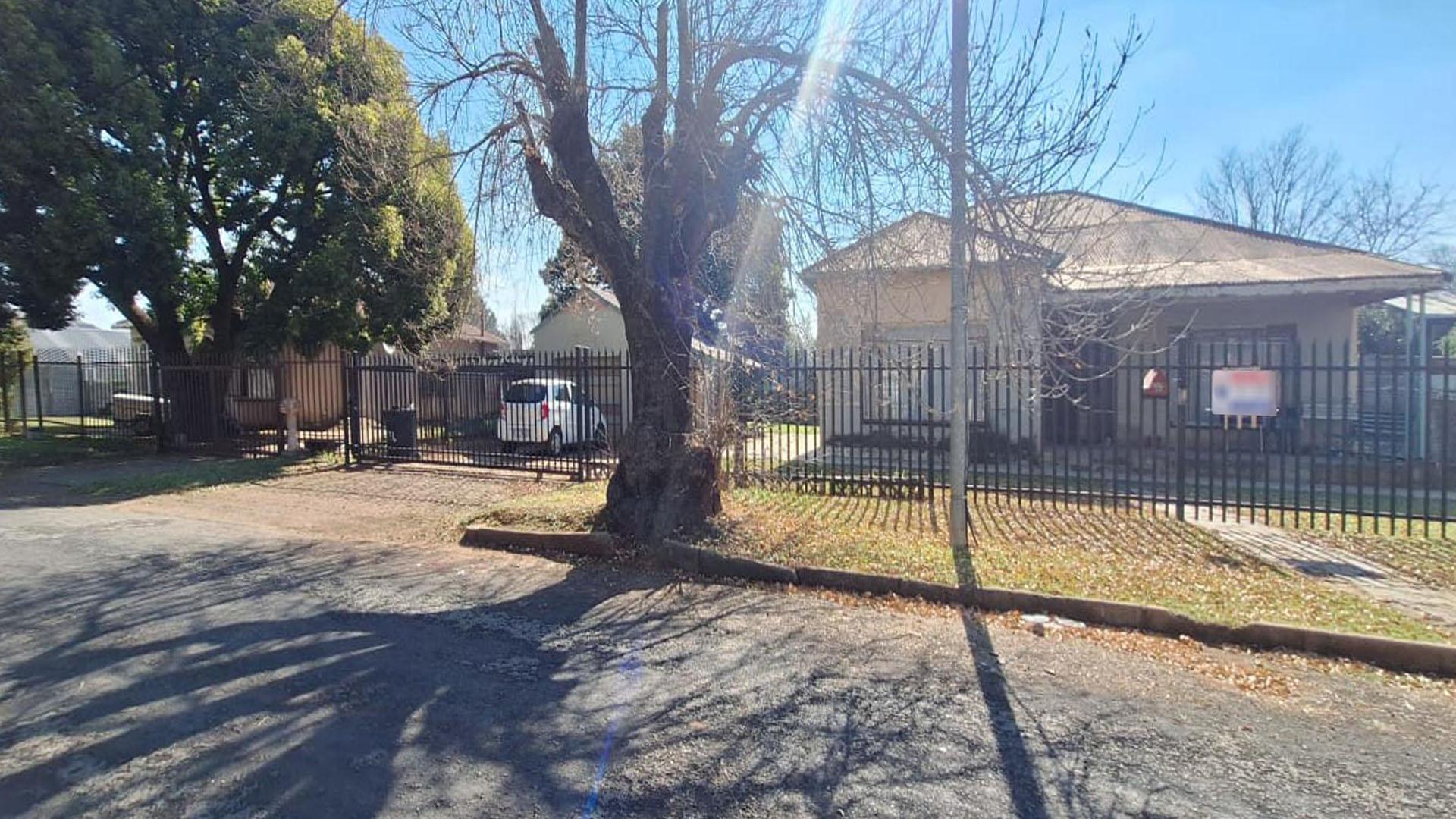 Front View of property in Brakpan