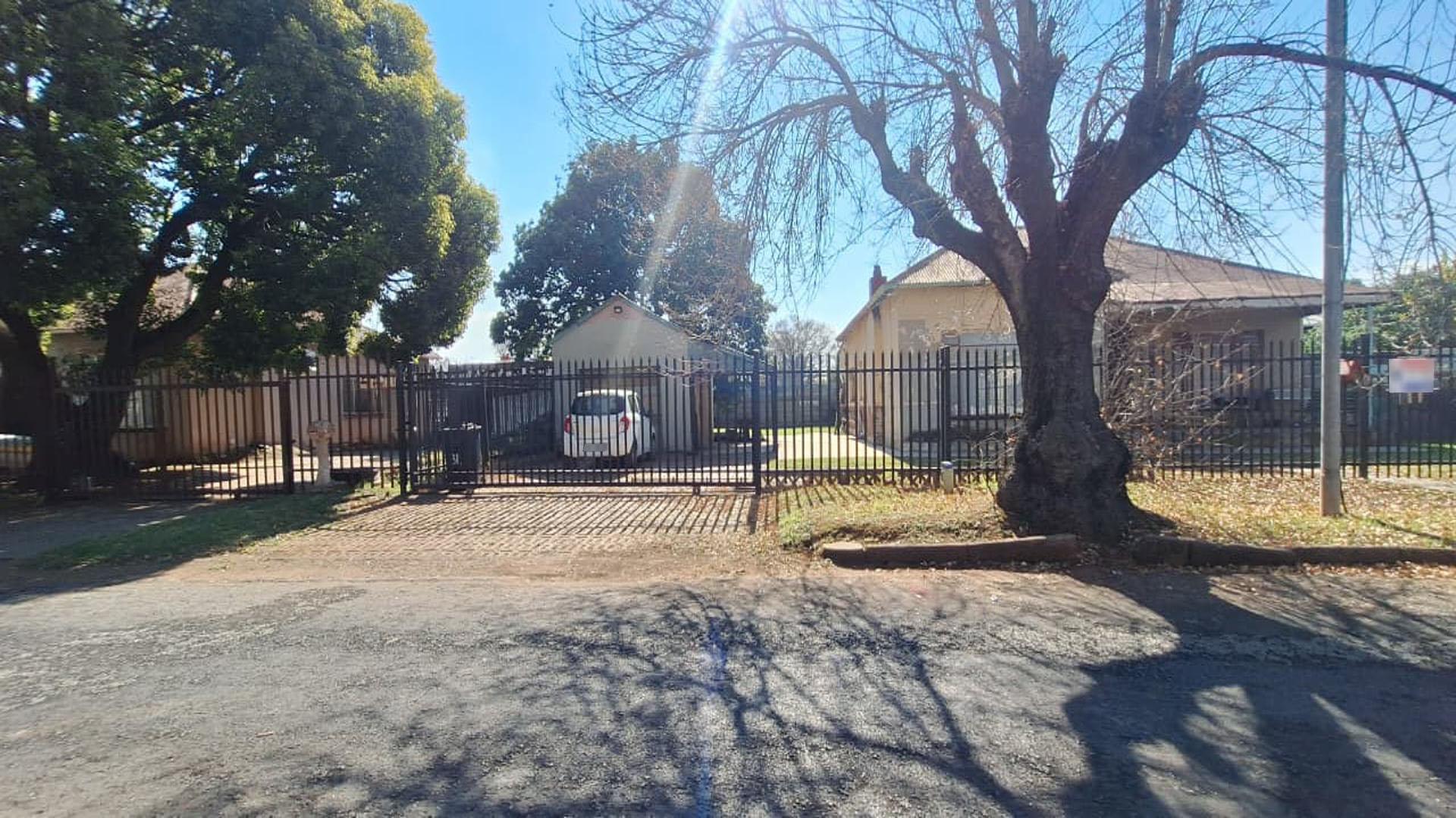 Front View of property in Brakpan