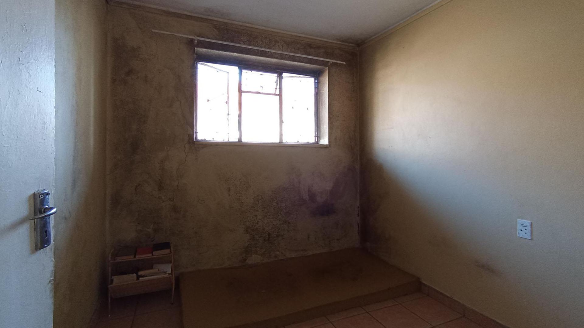 Bed Room 2 - 12 square meters of property in Sunnyside