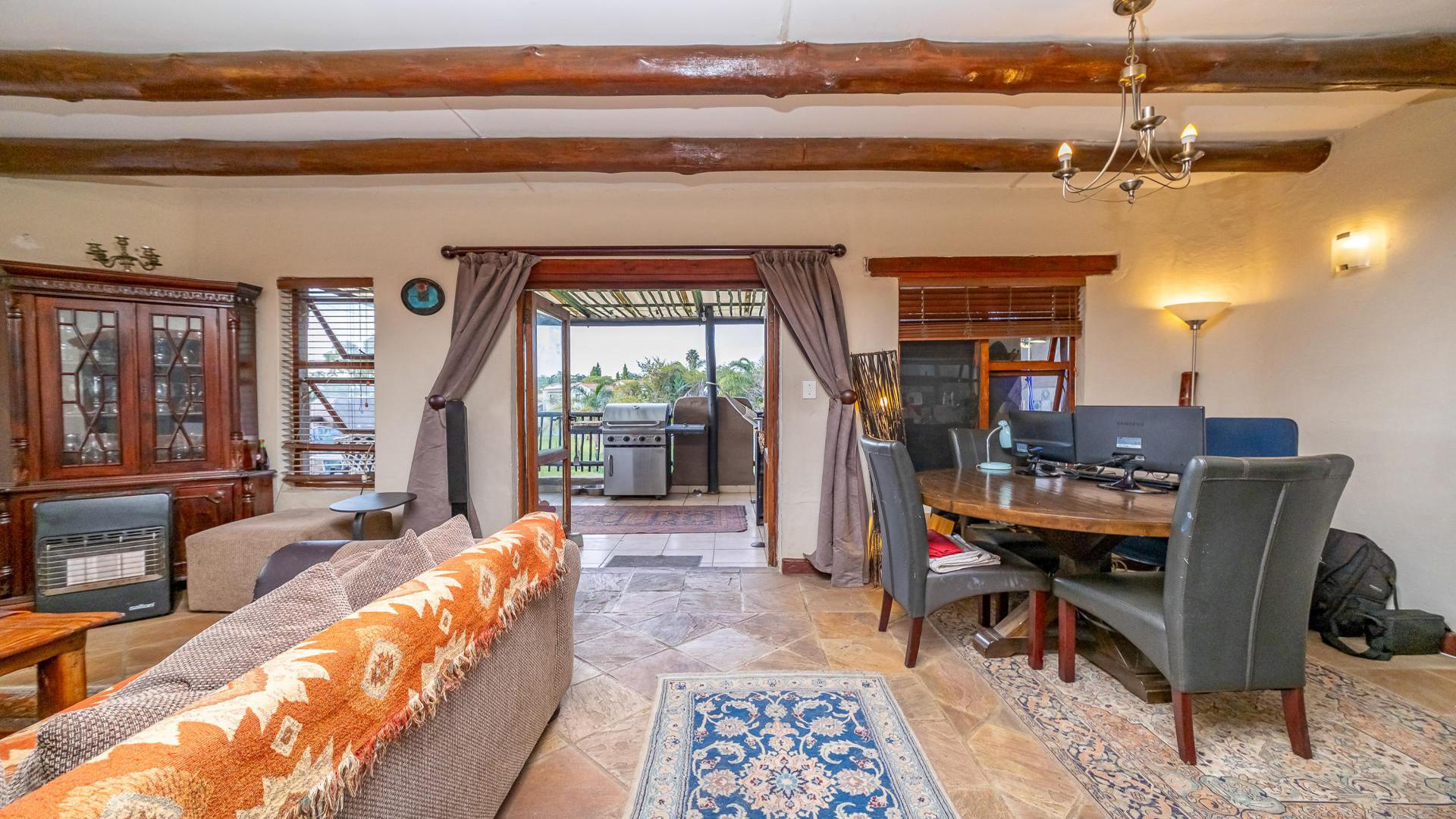 Dining Room of property in Blandford Ridge A.H.