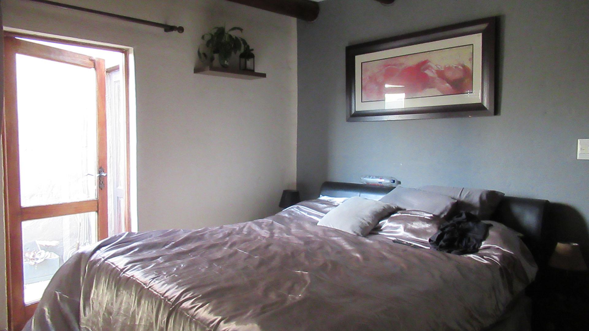 Main Bedroom - 17 square meters of property in North Riding