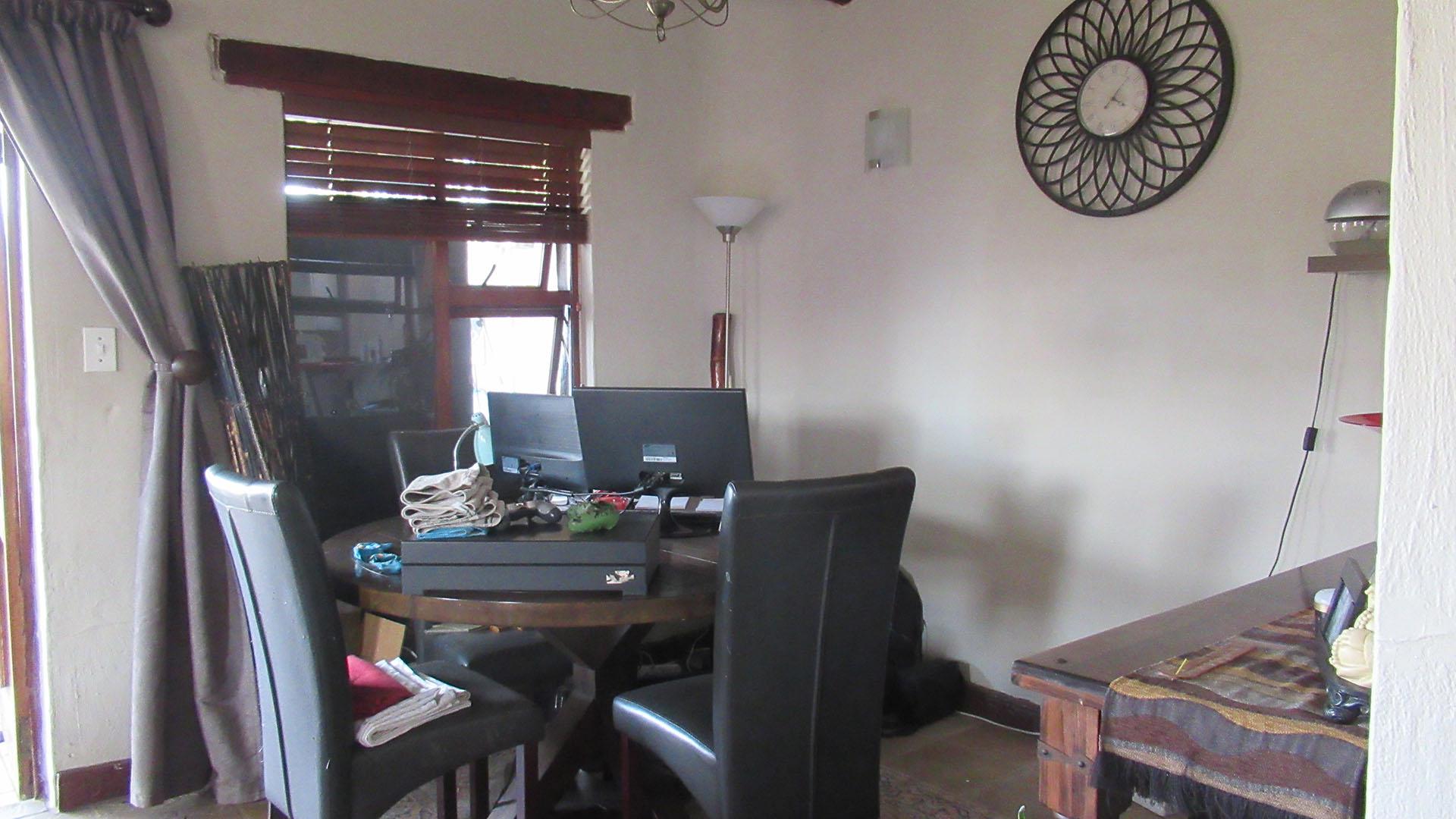 Study - 10 square meters of property in North Riding