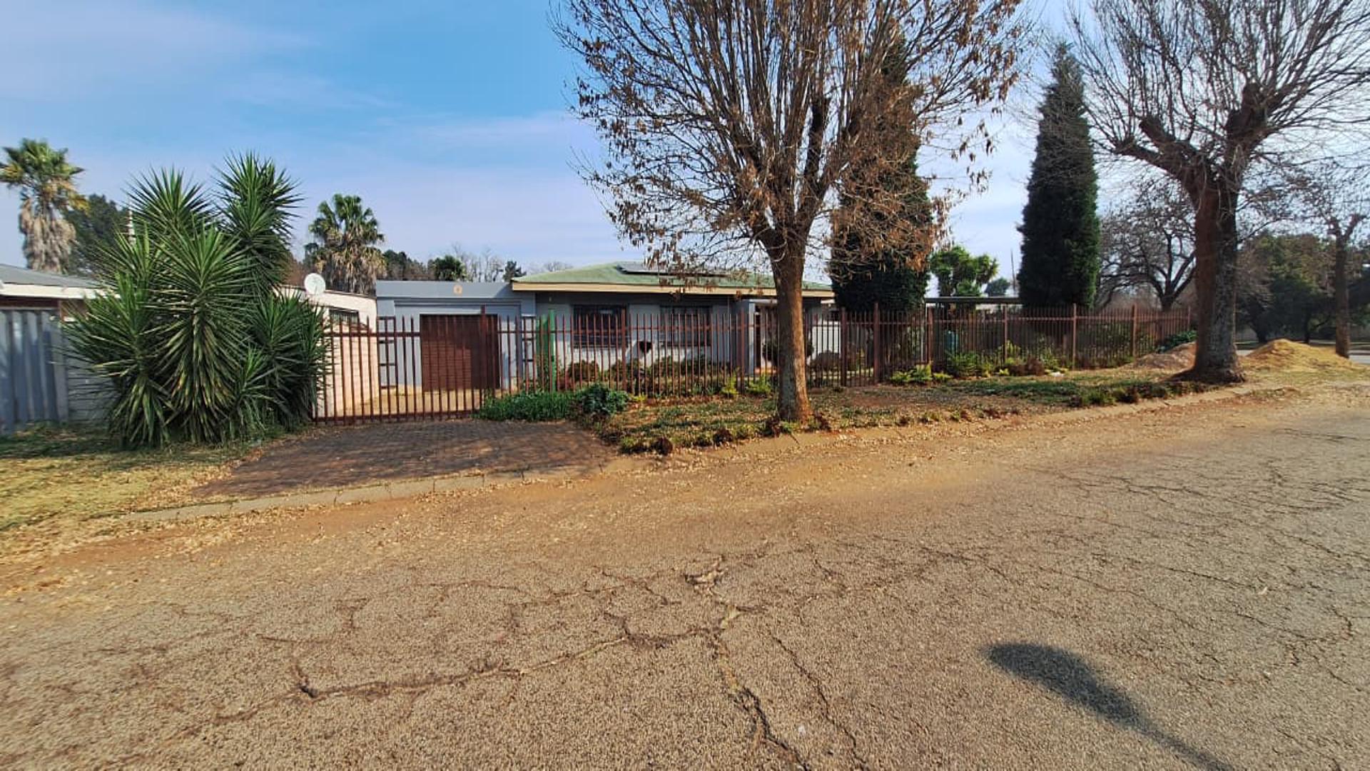 Front View of property in Vanderbijlpark