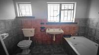Bathroom 2 of property in Vanderbijlpark